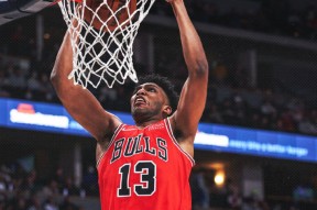 开云体育在线平台-齐鲁鲸鲨队鏖战祁连黑豹队，F1邀请赛小胜，替补奇兵立功。争冠格局再洗牌的简单介绍