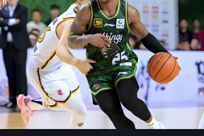 KAIYUN SPORTS官网-今晨体能课后，里尔临场应变备战CBA常规赛，引发热议，更衣室氛围转暖(351军事共同基础题库)